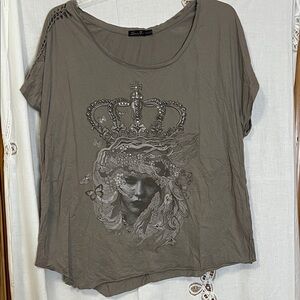 Seven7 Luxe Women's 22/24 Charcoal Gray Graphic Tee with Metallic and Sparkle